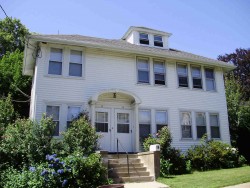 14 Jackson Ter, Newton, MA 02458 exterior