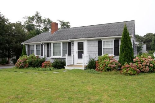 81 Bluff Ave, New Seabury, MA 02649 exterior