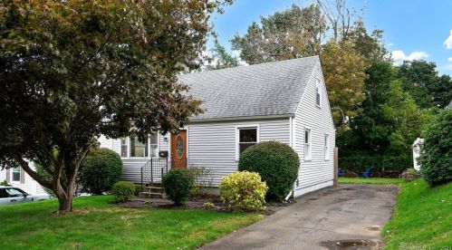 218 Alexander Rd, New Britain, CT 06053 exterior