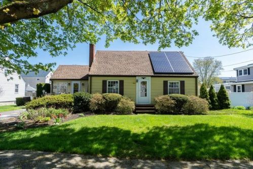 9 Country Dr, Beverly, MA 01915 exterior