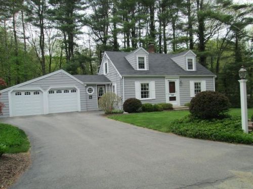 10 Forrest Rd, Walpole, MA 02081 exterior