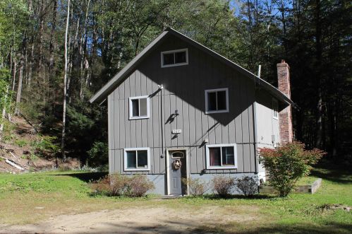 267 Thompson Rd, Hales Location, NH 03860 exterior