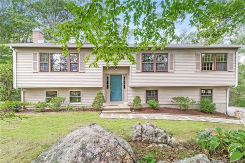 48 Highland Rd, Seymour, CT 06478 exterior