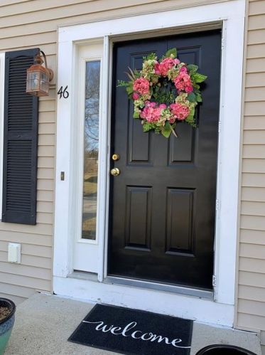 46 Hibiscus Ln, Warwick, RI 02886 exterior