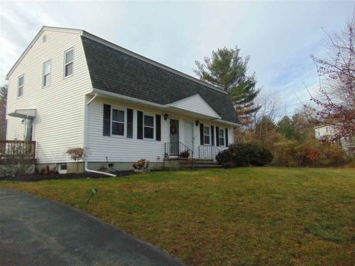 1 Autumn Woods Rd, Salem, NH 03079 exterior