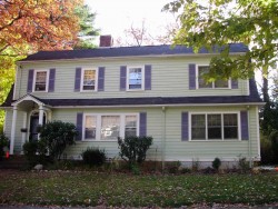 28 Fisher Ave, Newton, MA 02461 exterior