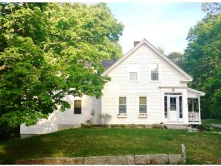 236 Main St, Candia, NH 03034 exterior