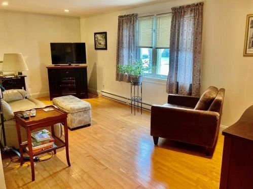 33 Elmwood Park, Quincy, MA 02170 exterior