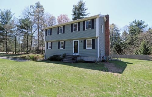 28 Colony Cir, Westfield, MA 01085 exterior