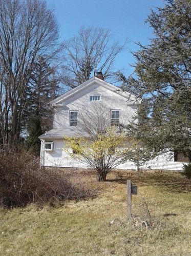 50 Walnut St, Upper Stepney, CT 06468 exterior