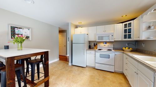 408 Spruce Head Rd, South Thomaston, ME 04858 exterior