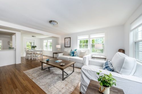 31 Bayview St, Chatham, MA 02633 exterior