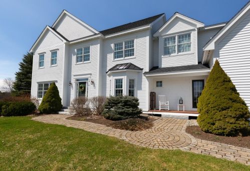 4 Linden Rd, Hampton-Falls, NH 03844 exterior