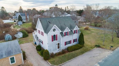 56 Overlook Ave, Charlestown, RI 02813 exterior