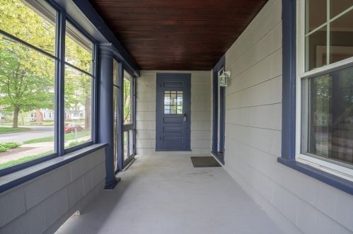 112 Manchester Ter, Springfield, MA 01108 exterior