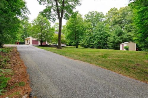 11 Lafantasie Rd, Killingly, CT 06239 exterior