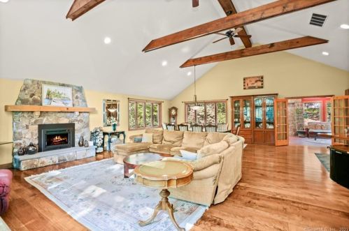 33 Honey Hill Trl, Wilton, CT 06897 exterior