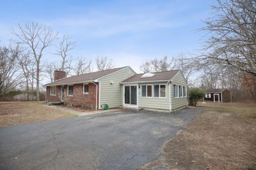 113 Woody Hill Rd, Westerly, RI 02891 exterior