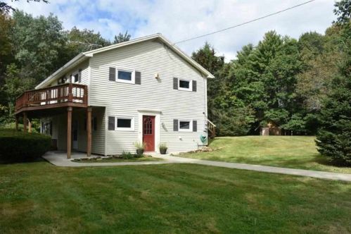 21 Catamount Rd, Northwood, NH 03261 exterior