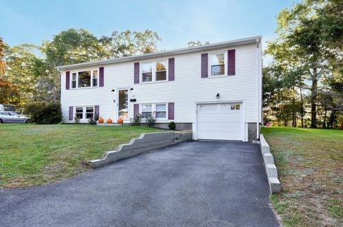 27 Lydia Rd, Coventry, RI 02816 exterior