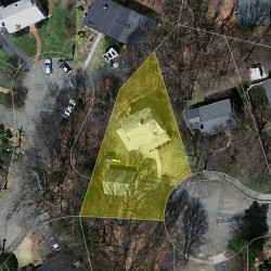 15 Colgate Cir, Newton, MA 02462 aerial view