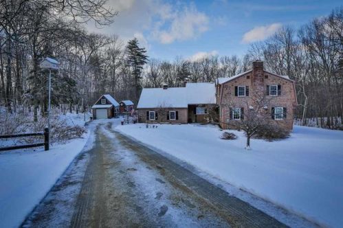 17 Mockingbird Hill Rd, Windham, NH 03087 exterior