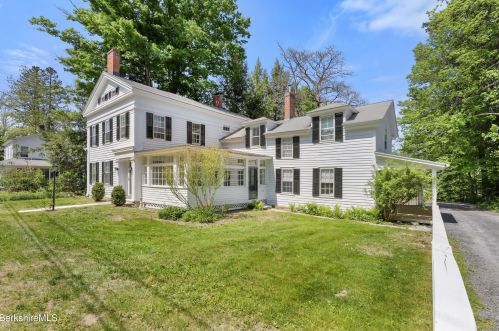 17 Sheffield Rd, Mount Washington, MA 01258 exterior