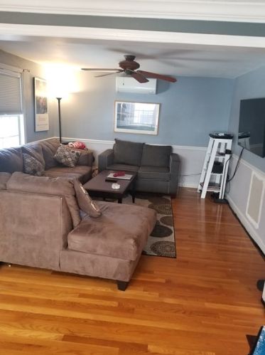 215 8Th St, Roxbury-Xing, MA 02127 exterior