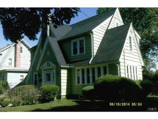 50 Hickory St, Bridgeport, CT 06610 exterior