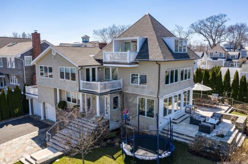 6 Captains Walk, Norwalk, CT 06853 exterior