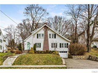39 Jefferson Ave, Danbury, CT 06810 exterior