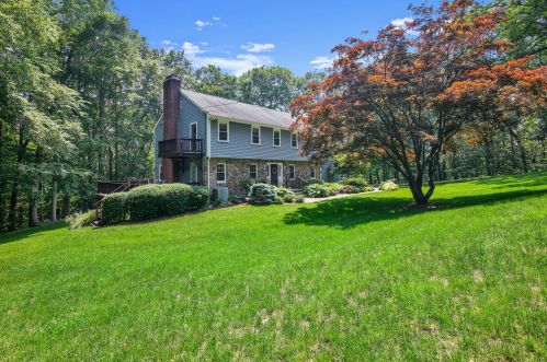 180 Fox Run Rd, New-Canaan, CT 06840 exterior