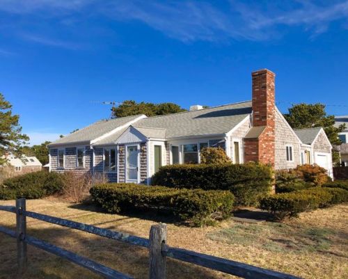 4 Arrowhead Rd, Wellfleet, MA 02667 exterior