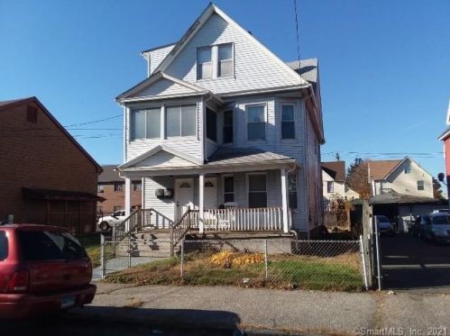 493 Carroll Ave, Bridgeport, CT 06607 exterior