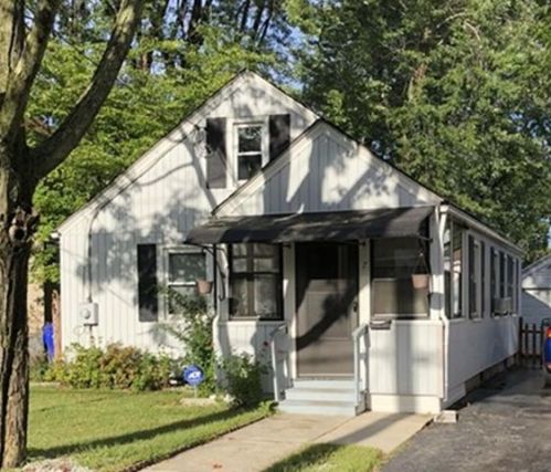 7 Nathaniel St, Springfield, MA 01109 exterior
