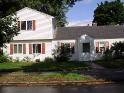 172 Spiers Rd, Newton, MA 02459 exterior