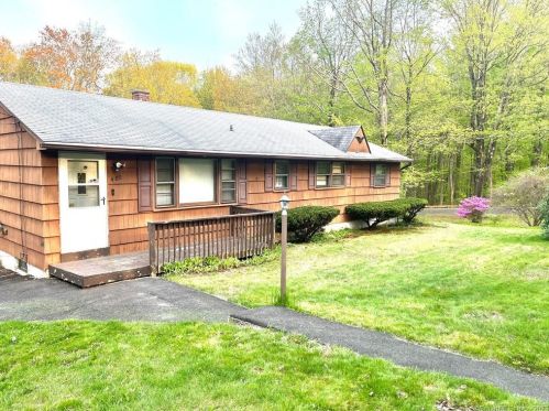 480 Beecher Rd, Waterbury, CT 06716 exterior