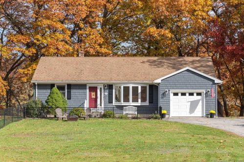 99 Baltic Rd, Norwich, CT 06360 exterior