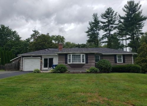 490 Gooseberry Rd, West Springfield, MA 01089 exterior