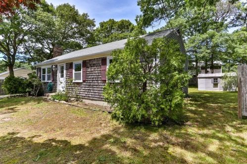 30 Reid Ave, Yarmouth, MA 02673 exterior