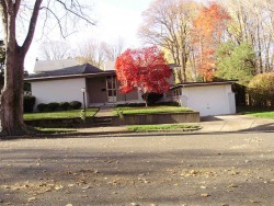 34 Simpson St, Newton, MA 02458 exterior