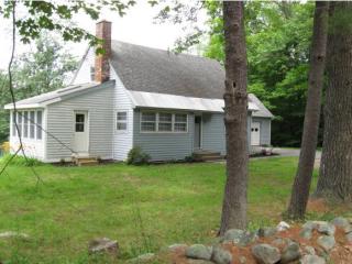 421 Athol Rd, Winchester, NH 03470 exterior