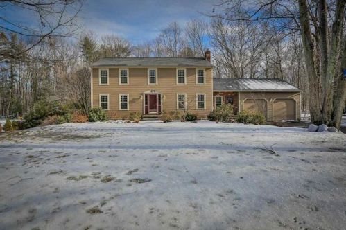 32 Chappy Ln, Salem, NH 03079 exterior