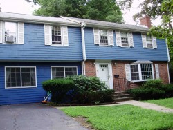 7 Goff St, Newton, MA 02462 exterior