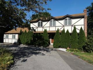 290 Huntington St, Huntington, CT 06484 exterior
