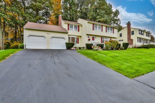 24 Macdonald Dr, Nashua, NH 03062 exterior