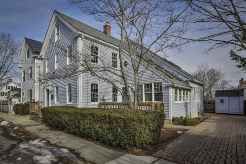 2 Congress St, Newburyport, MA 01950 exterior