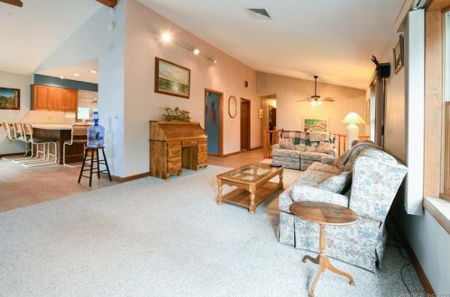 74 Watch Tower Rd, Plymouth, CT 06782 exterior