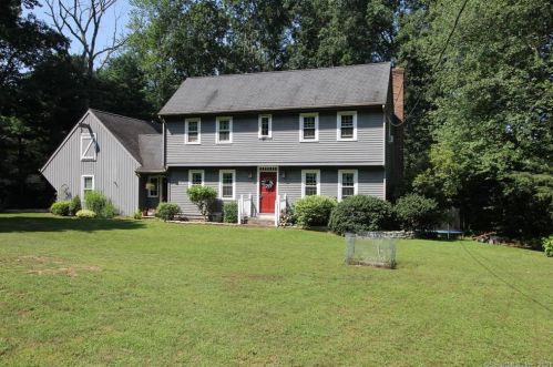 5 Mohegan Ln, Amston, CT 06231 exterior