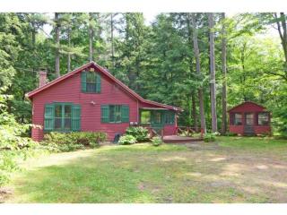 644 Sawmill Rd, Bennington, VT 05201 exterior